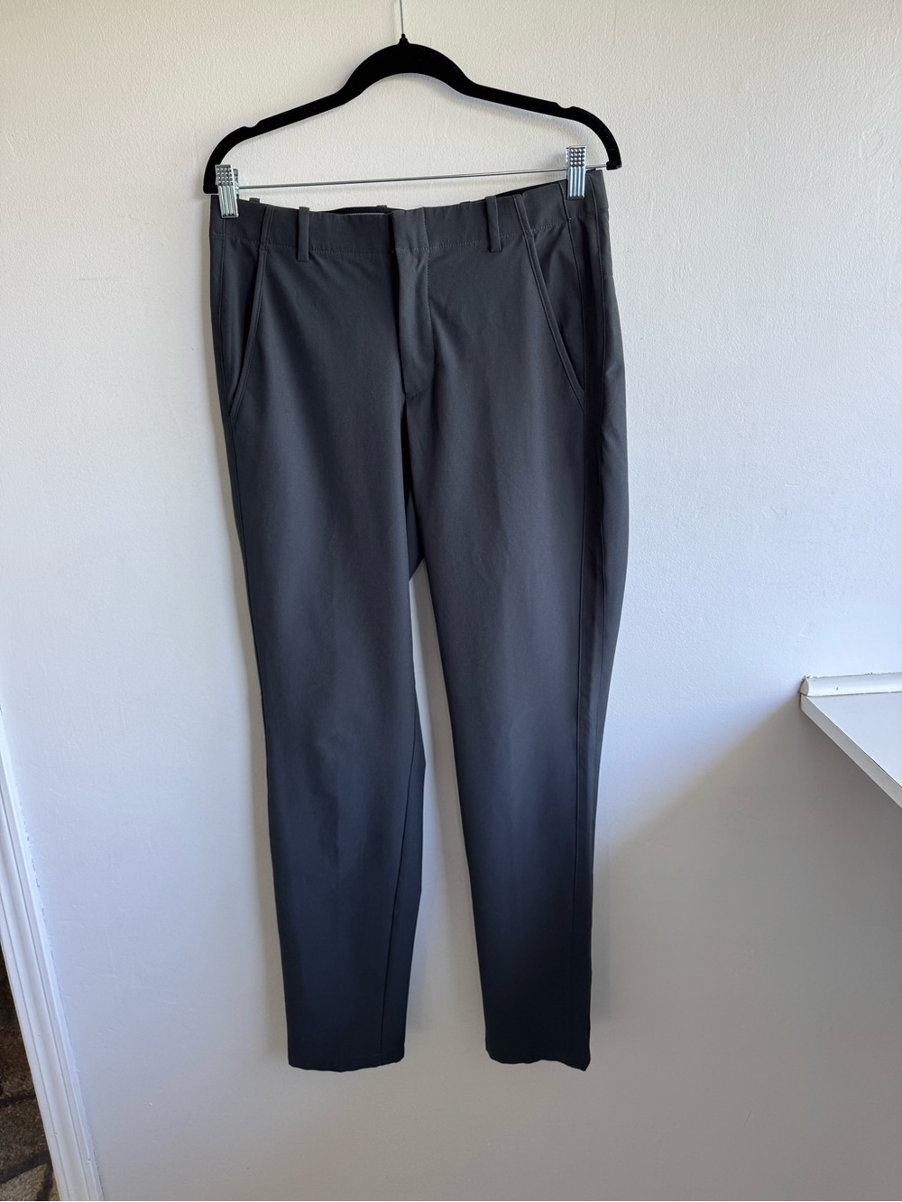 Nike Men's Gray Slim Dress Pants